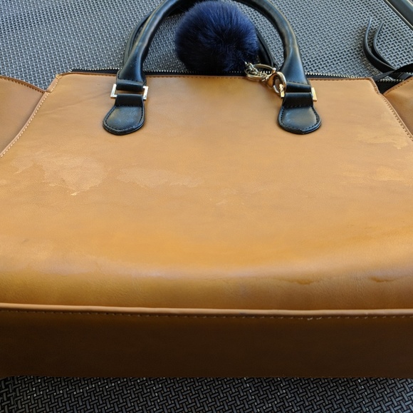 Handbag - Picture 6 of 8